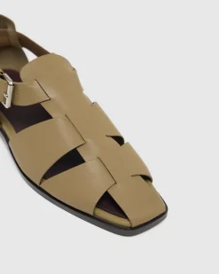 Ariana Fisherman Sandal