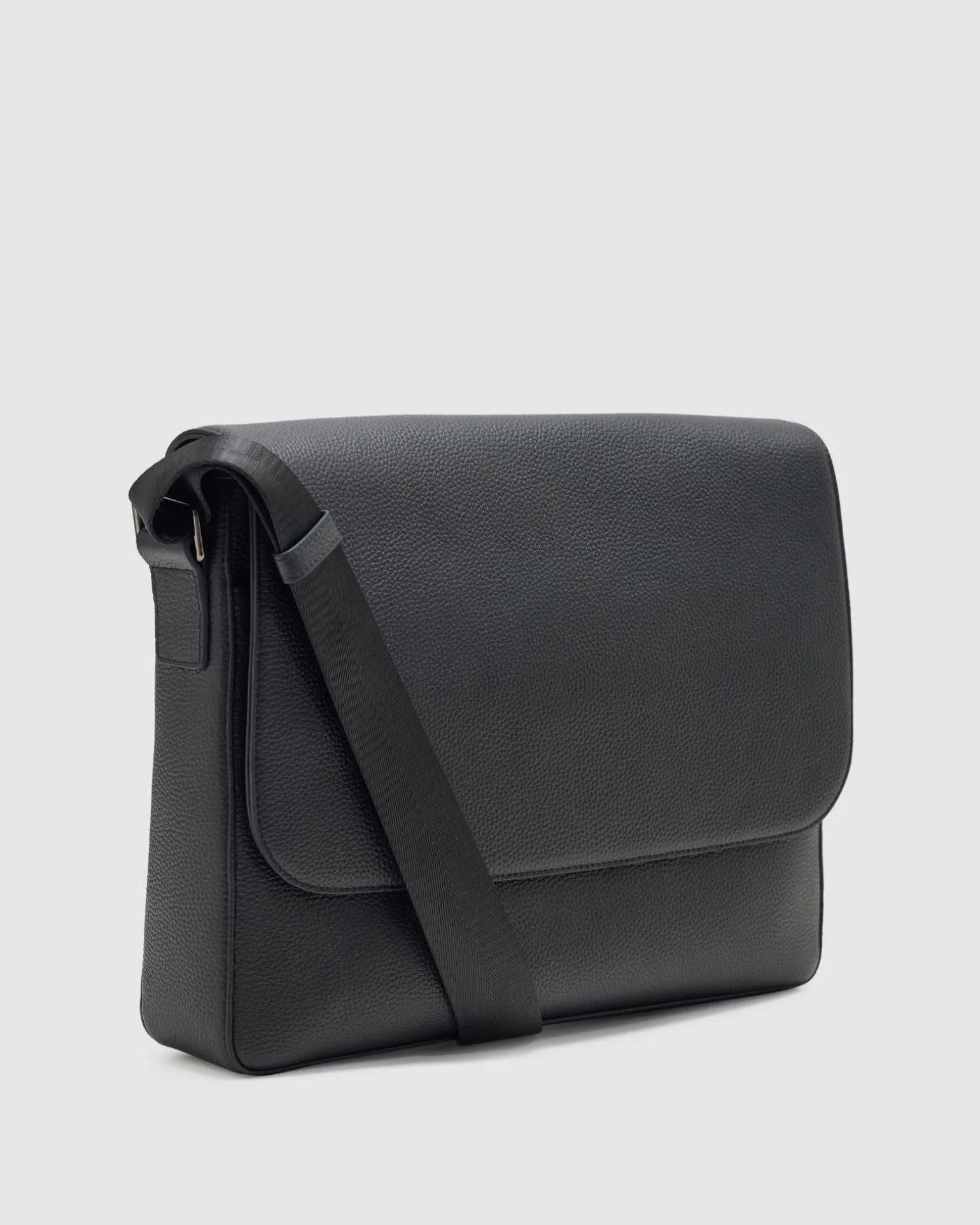 Atlas Mens Satchel Bag