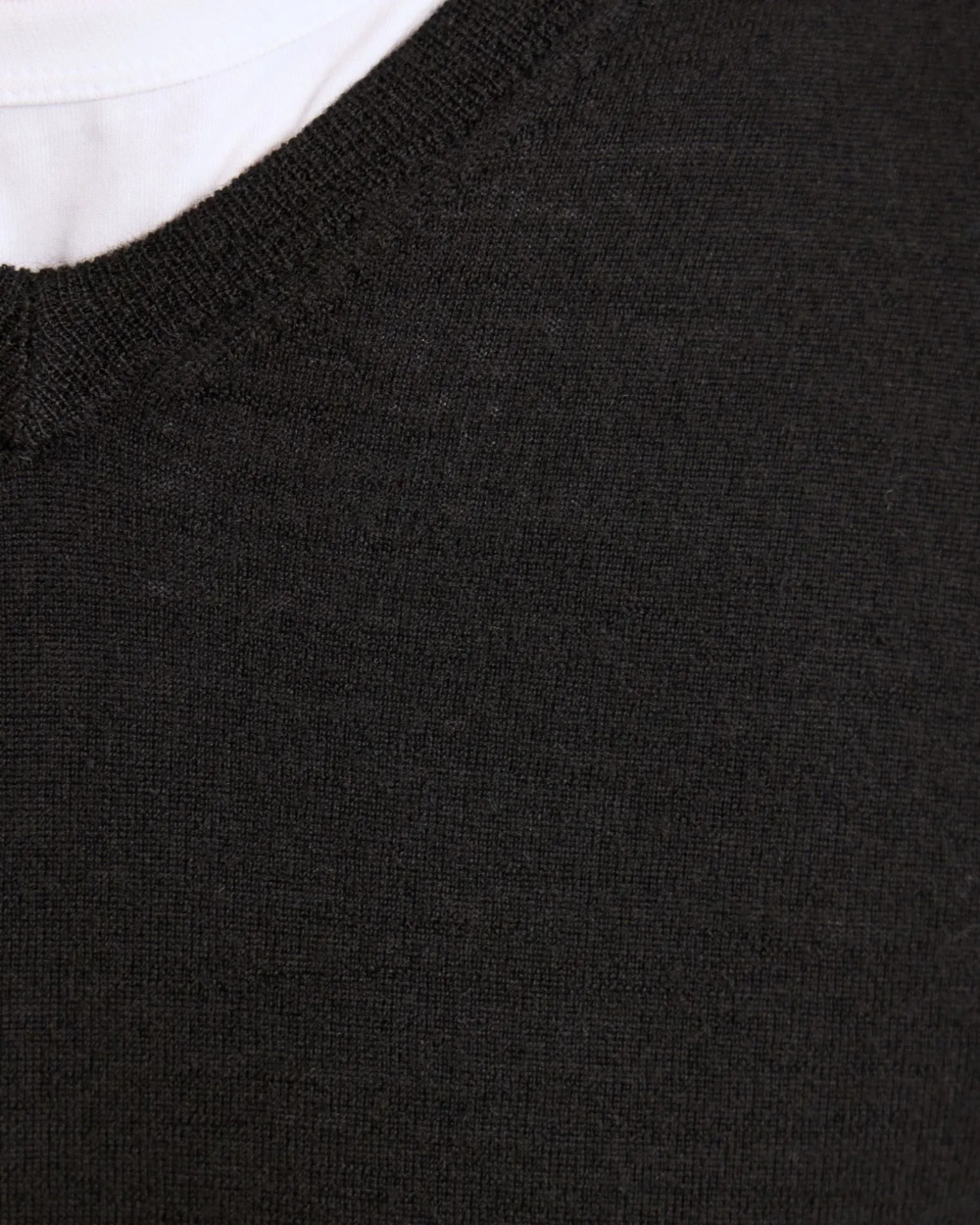 Basic V-Neck Pure Wool Pullover