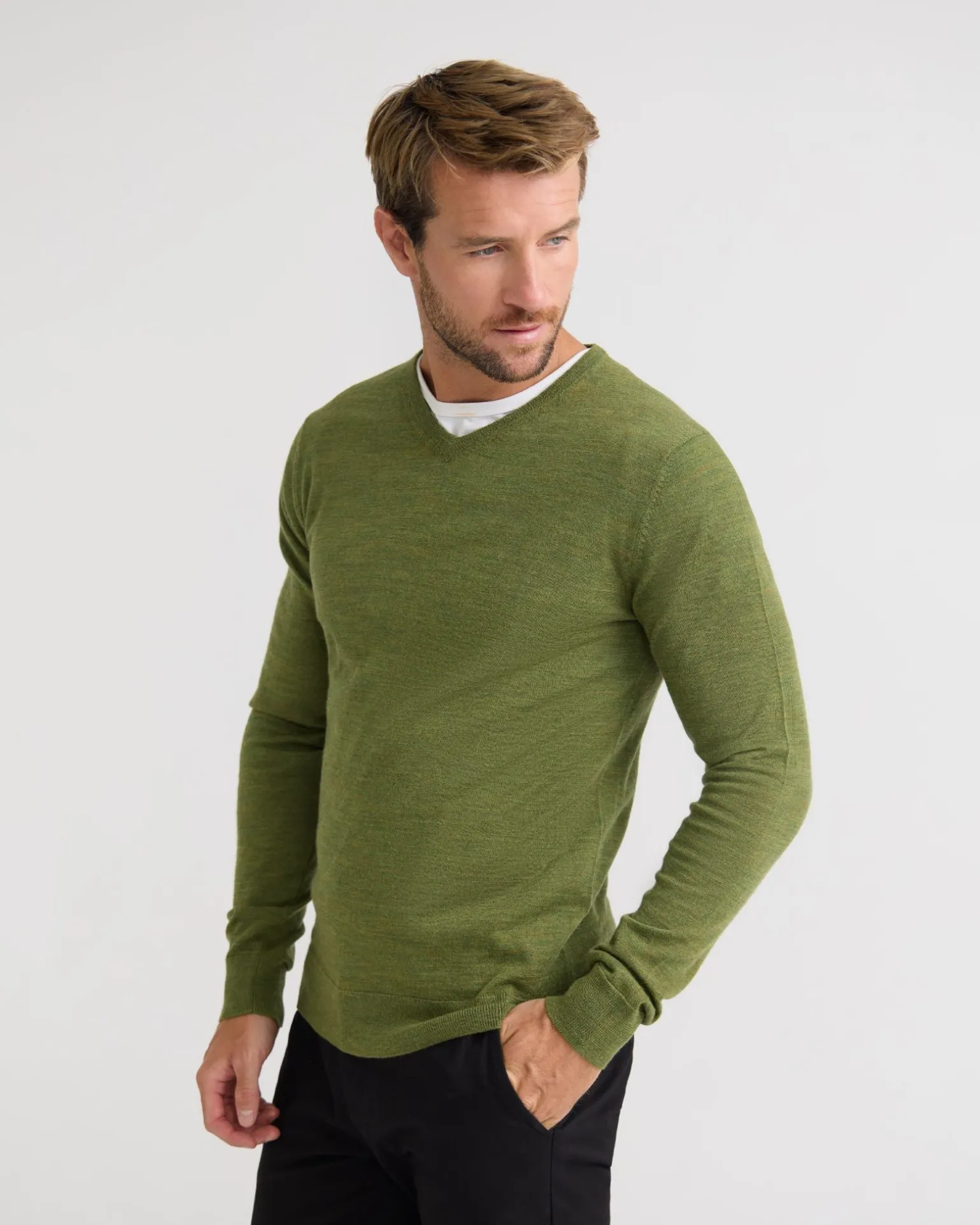 Basic V-Neck Pure Wool Pullover