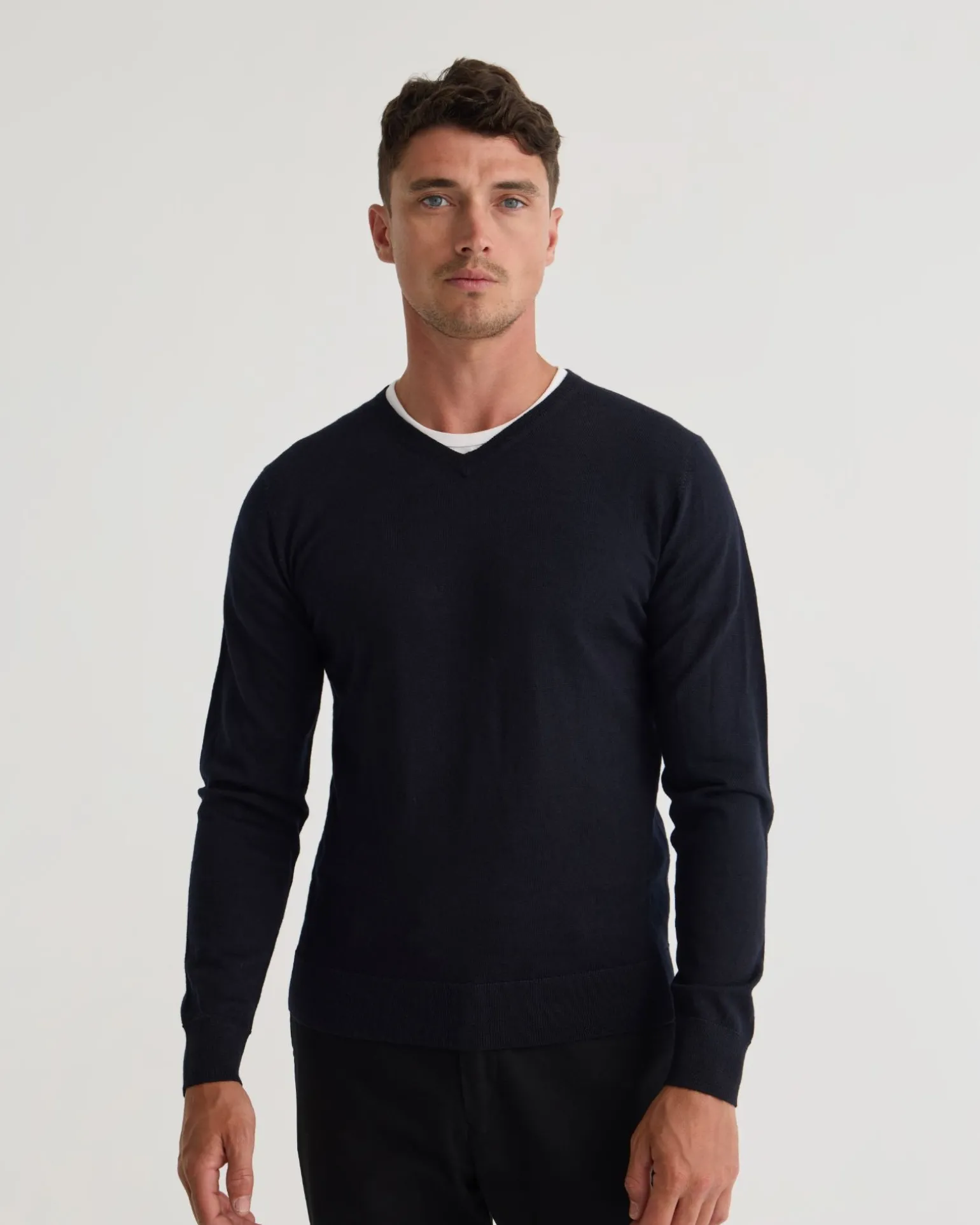 Basic V-Neck Pure Wool Pullover
