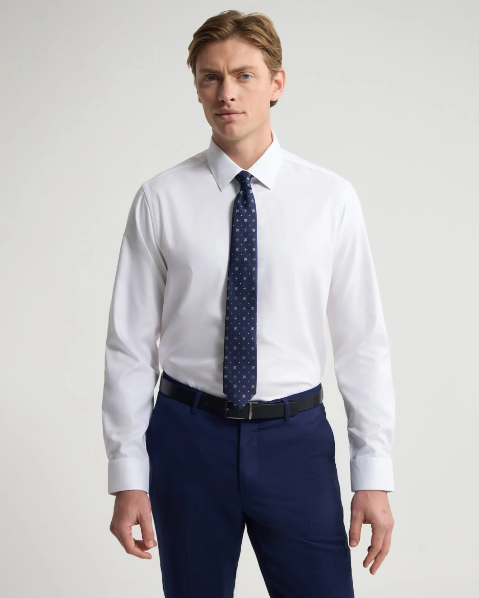 Beckton Wrinkle Resistant D Shirt