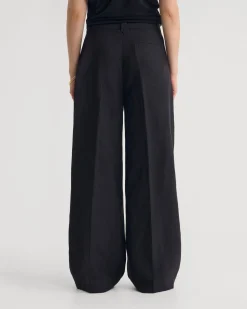 Cameron Pant