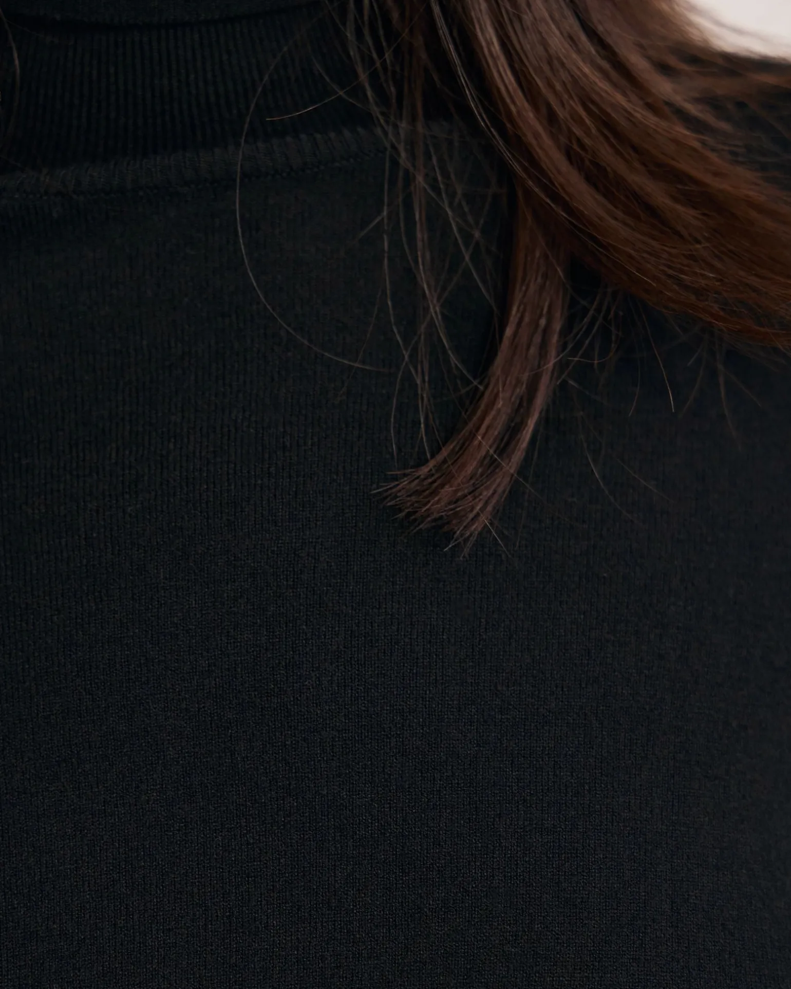 Ela Turtle Neck