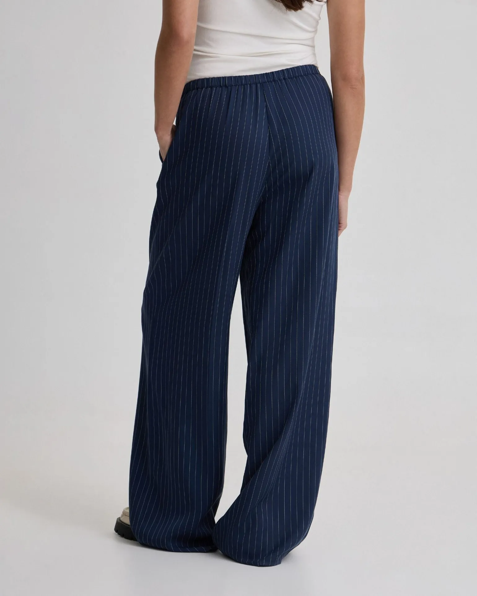 Hattie Straight Leg Pant