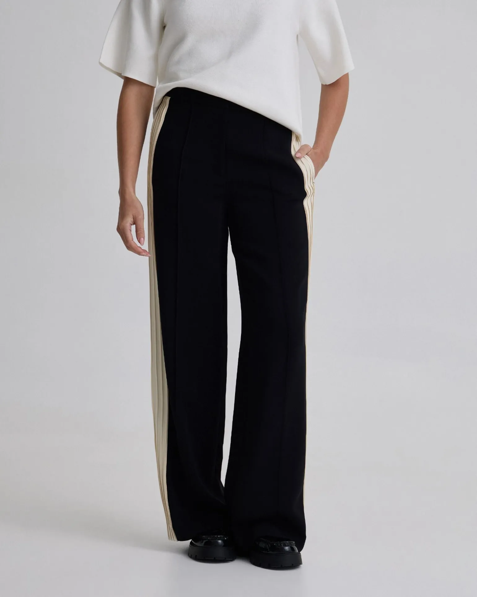 Ines Contrast Panel Pants