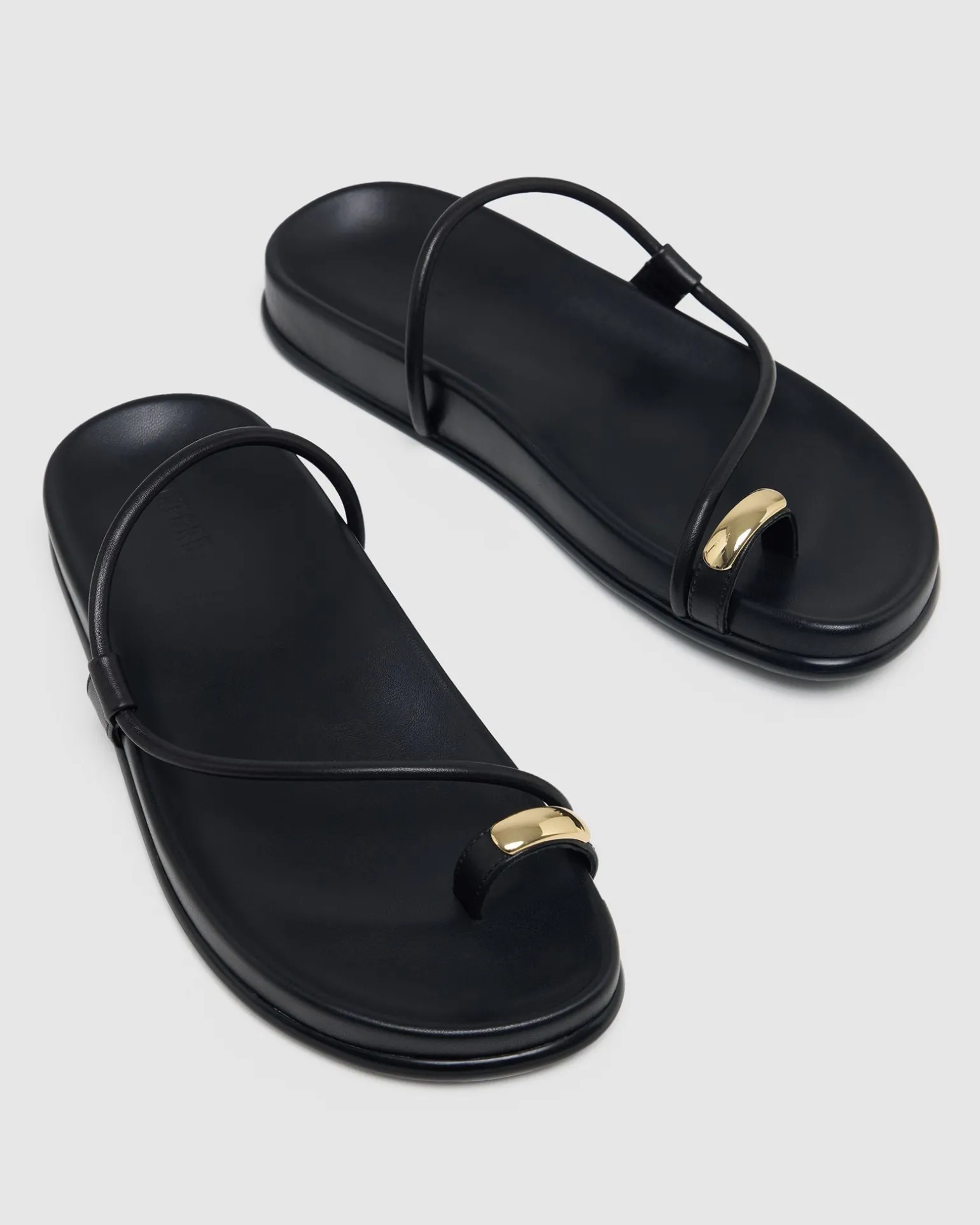 Lee Toe Ring Sandal