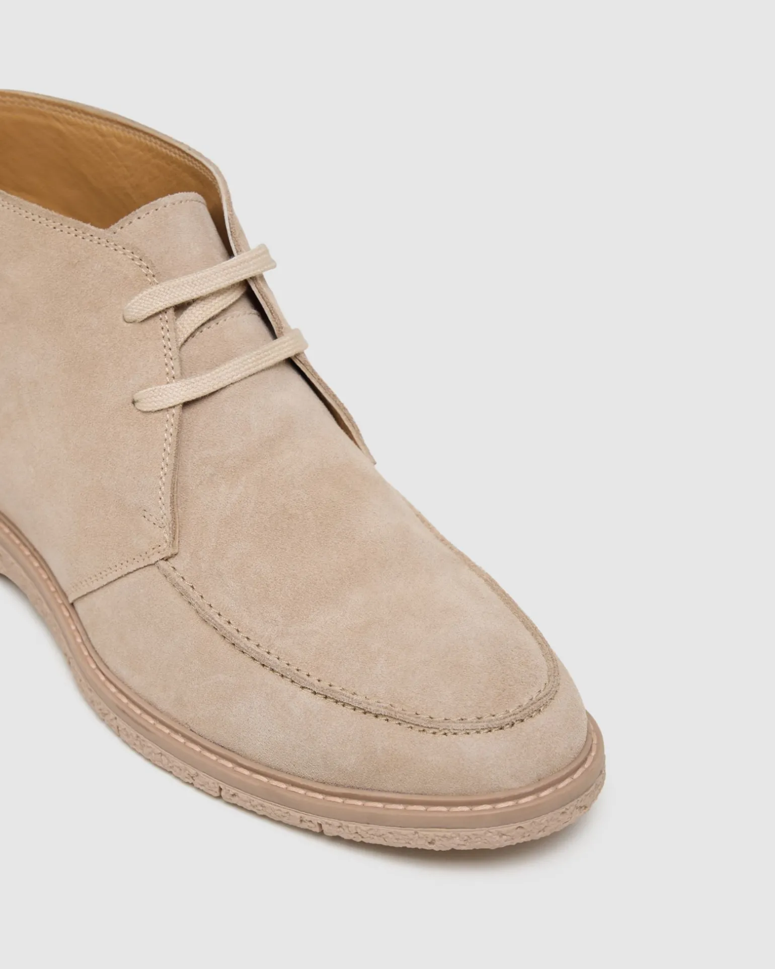 Leo Suede Desert Boot