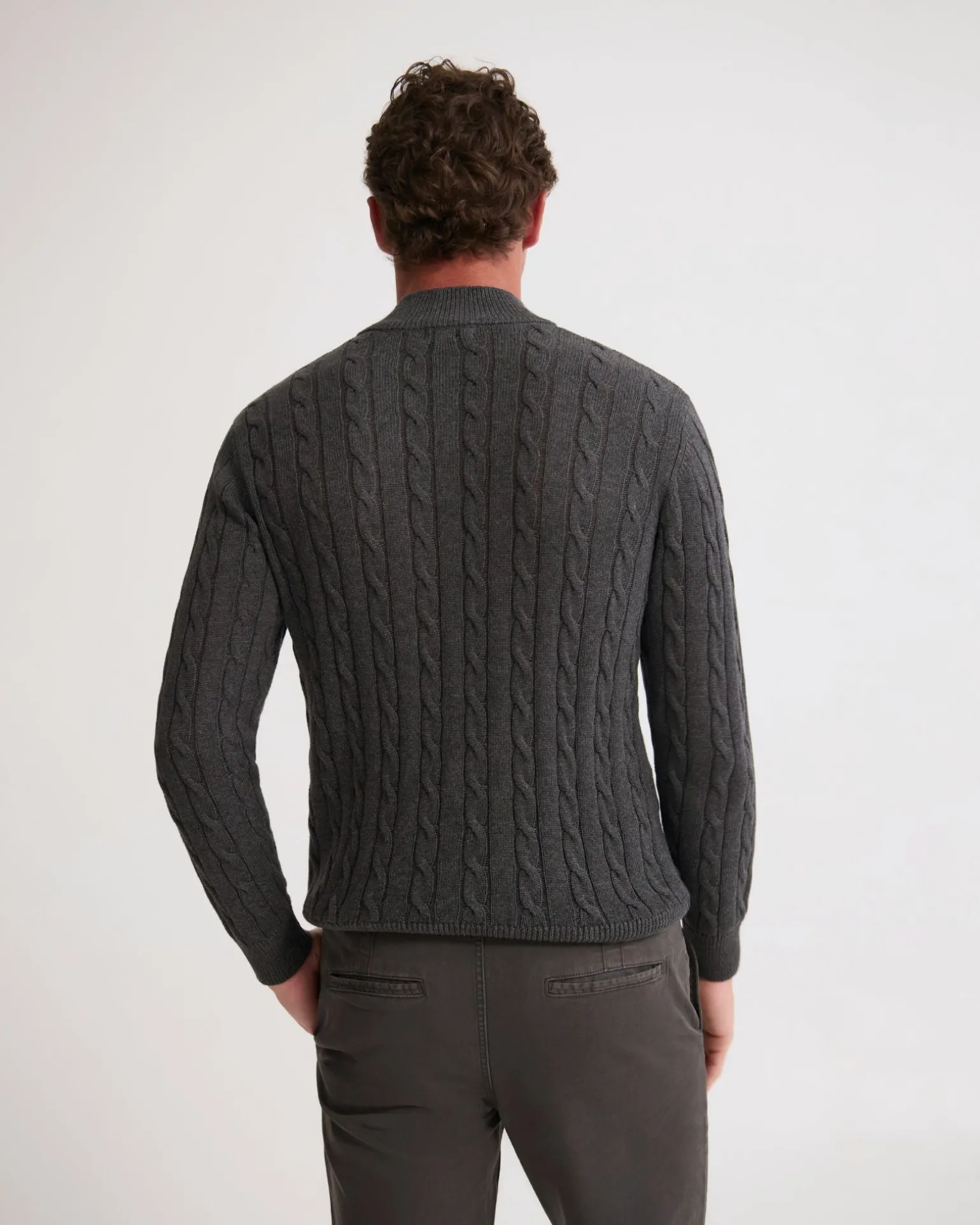 Marlon Zip Neck Cable