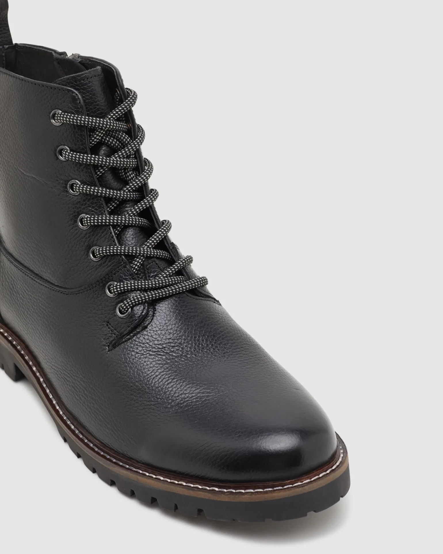 Regent Leather Urban Boot