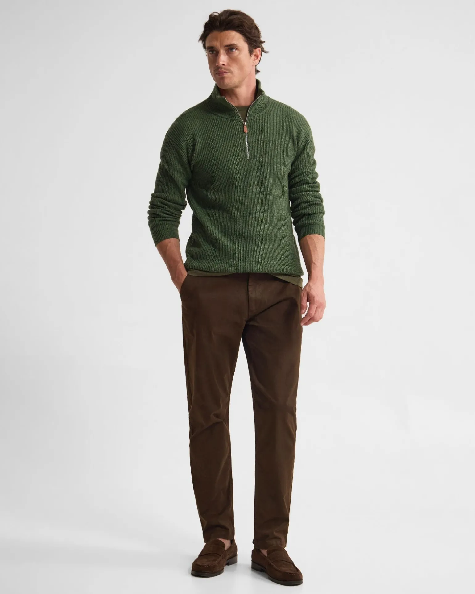 Relaxed Fit Chino
