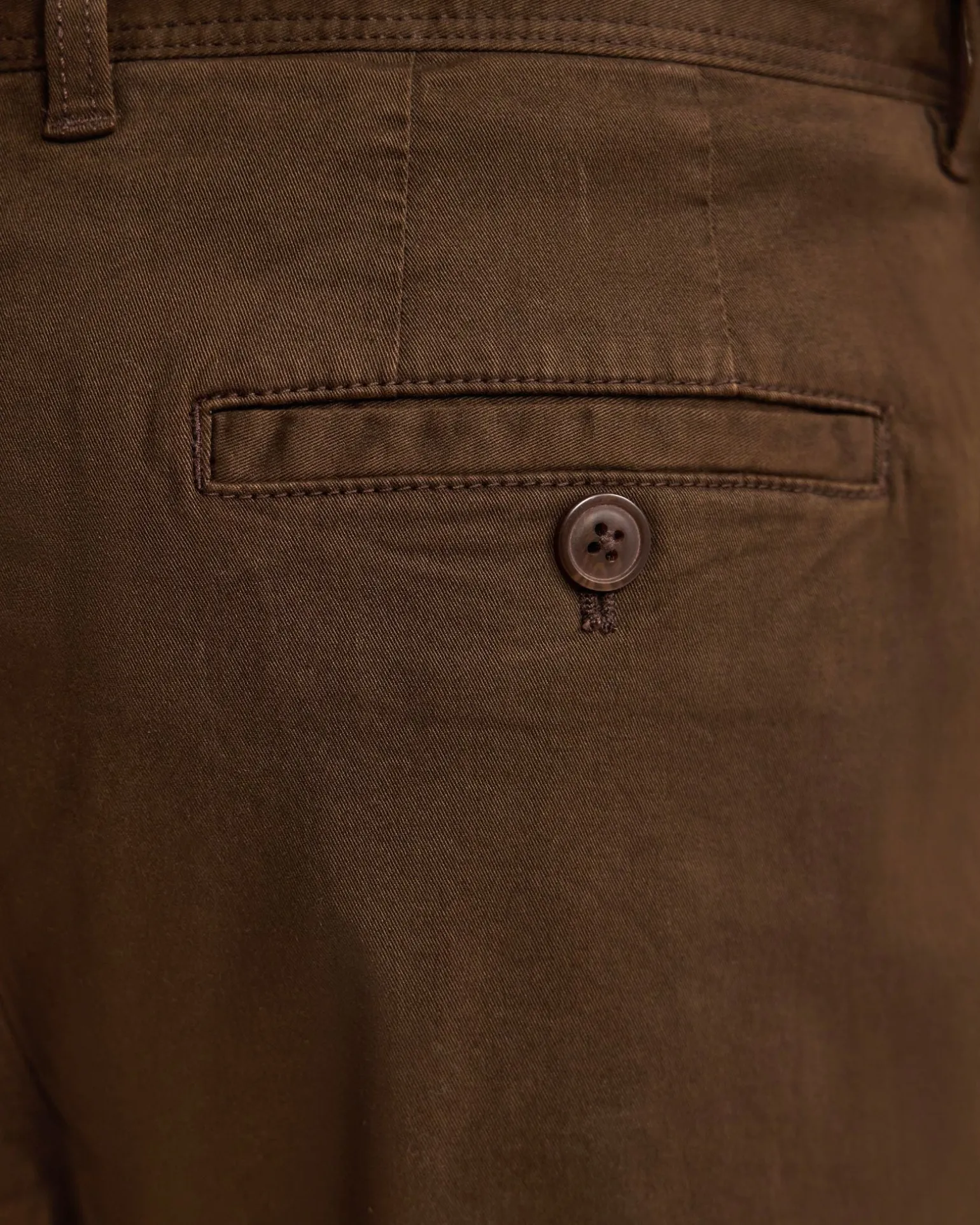 Relaxed Fit Chino