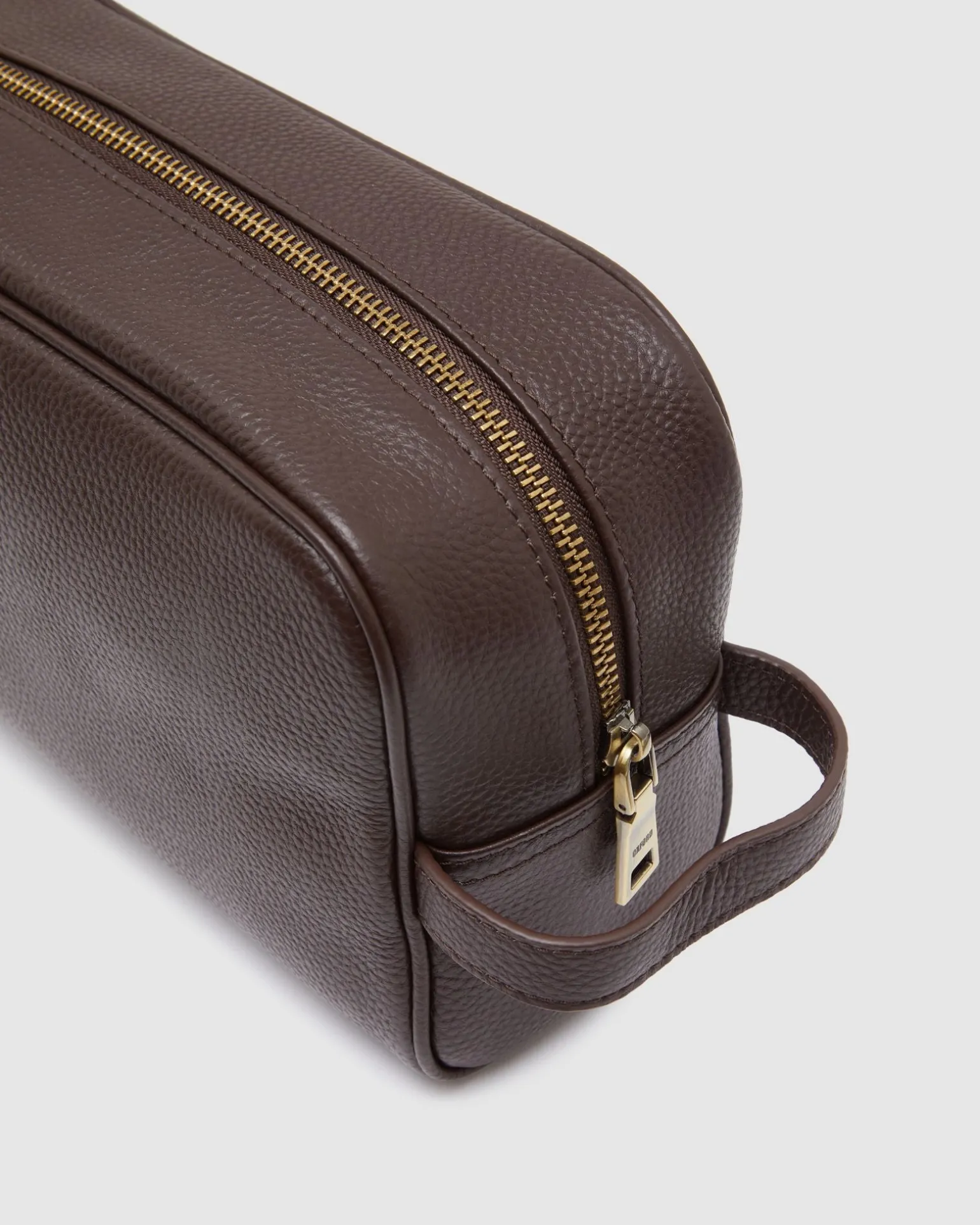 Royce Leather Wash Bag