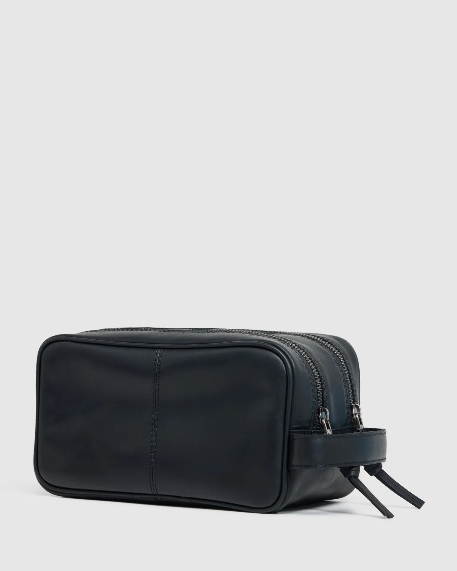 Traveller Leather Wash Bag